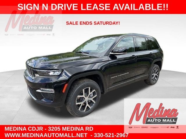 2025 Jeep Grand Cherokee Limited in Diamond Black Crystal Pearl-Coat Exterior Paint — front three-quarter view