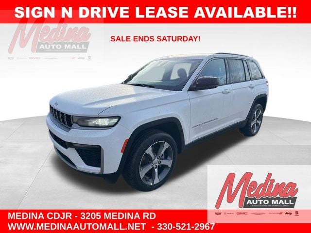 2026 Jeep Grand Cherokee Limited in Bright White Clear-Coat Exterior Paint — front three-quarter view