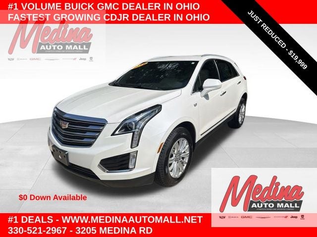 2019 Cadillac XT5 Base in Crystal White Tricoat — front three-quarter view