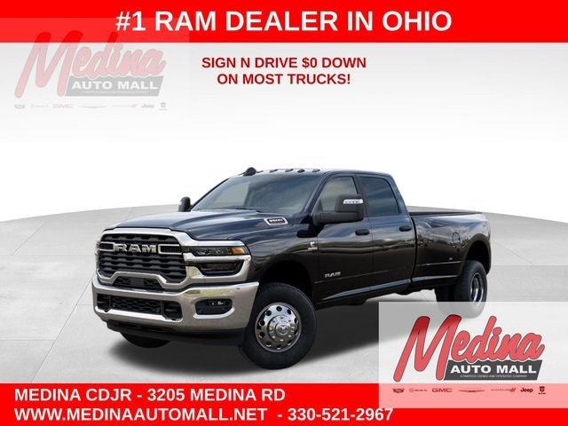 2026 RAM 3500 Big Horn in Diamond Black Crystal Pearl-Coat Exterior Paint — front three-quarter view